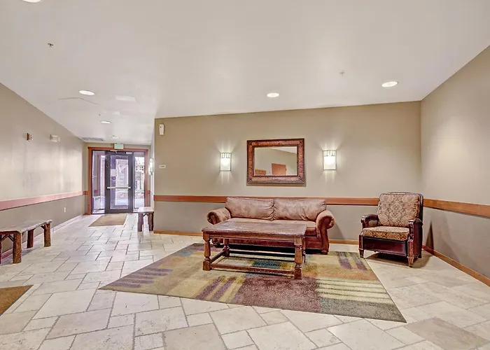 Co406 Copper One Apartment